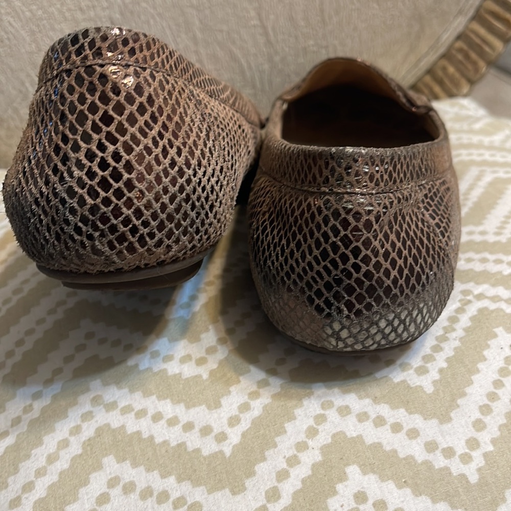 Vionic Size 10 - image 3